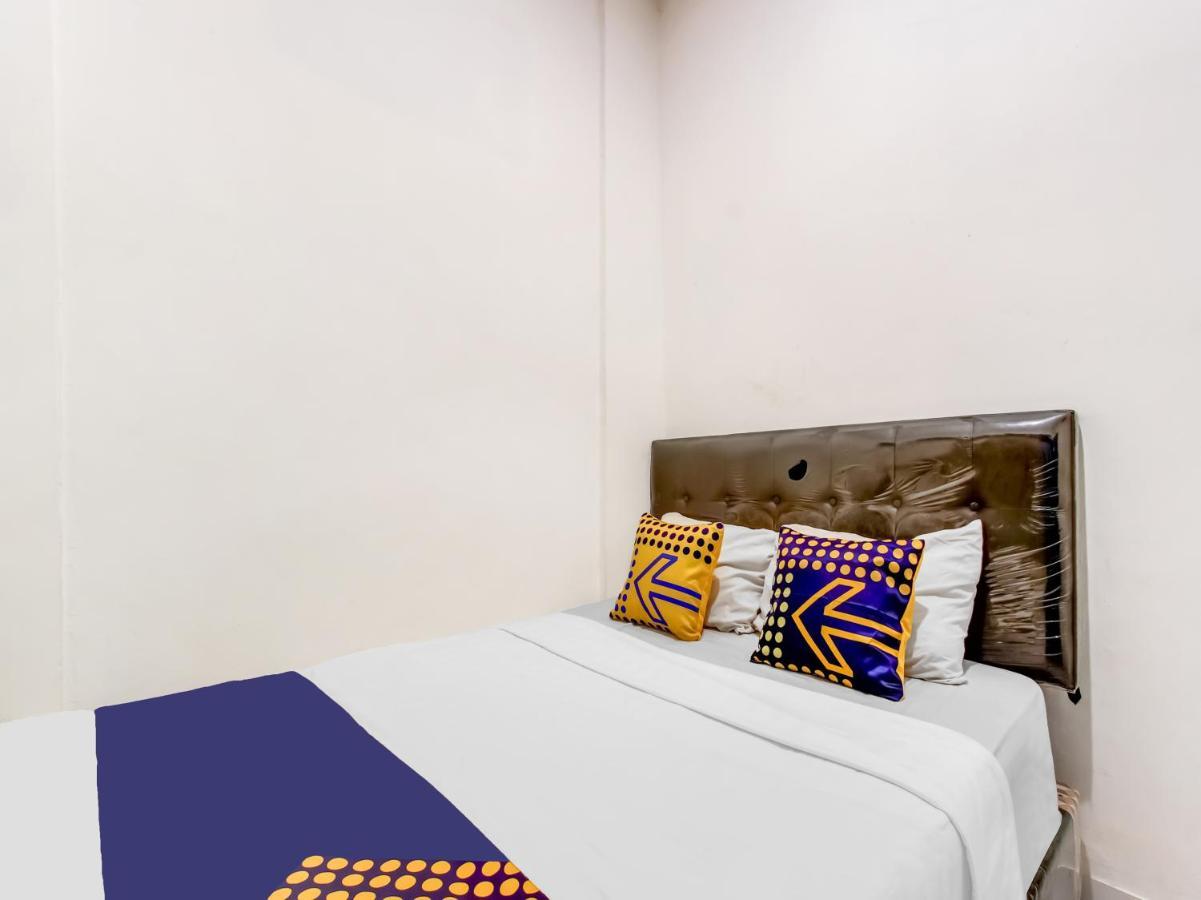 Oyo Life 91374 Asia Stay Semarang Syariah Екстер'єр фото