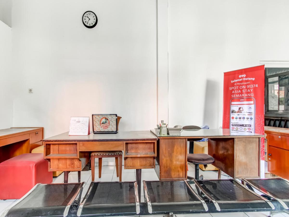 Oyo Life 91374 Asia Stay Semarang Syariah Екстер'єр фото