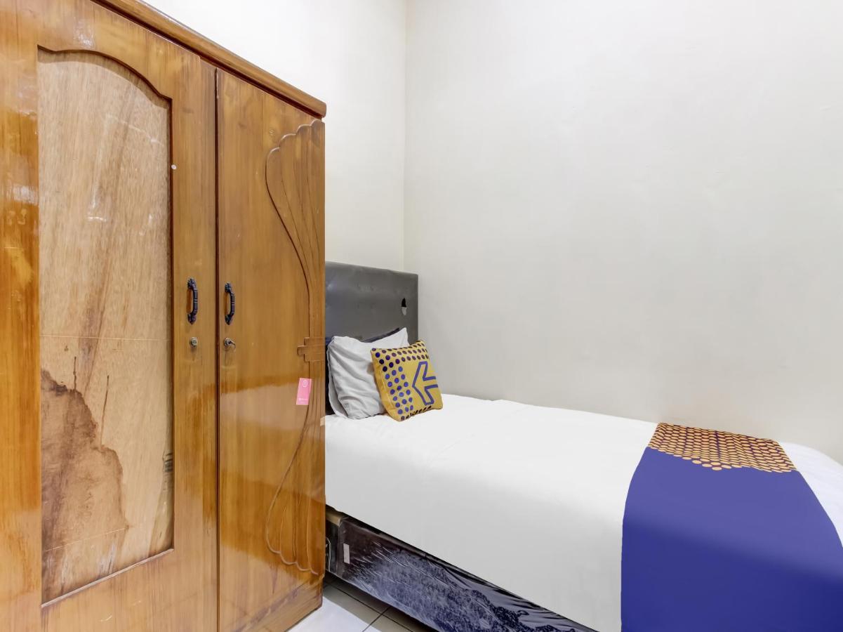 Oyo Life 91374 Asia Stay Semarang Syariah Екстер'єр фото